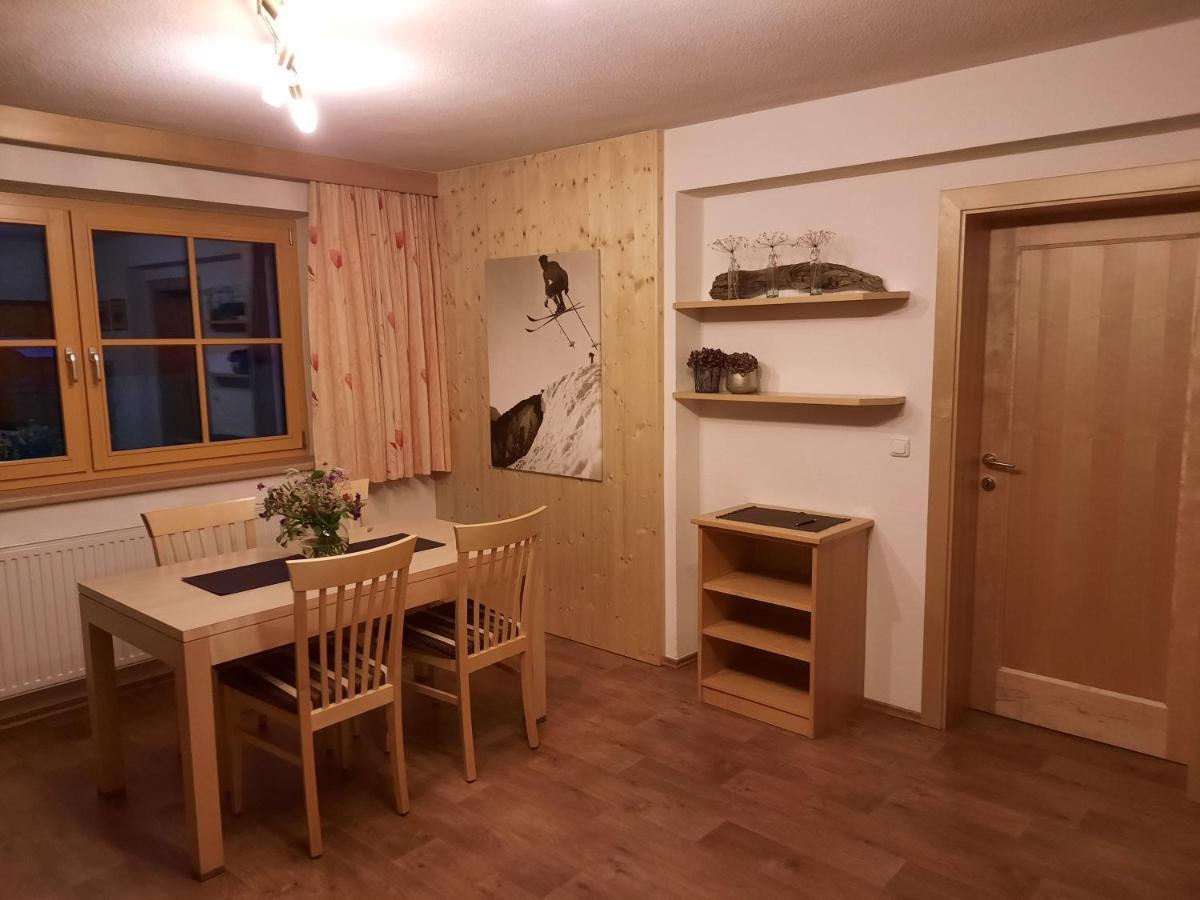 Haus Untergand Daire Sankt Anton am Arlberg Dış mekan fotoğraf